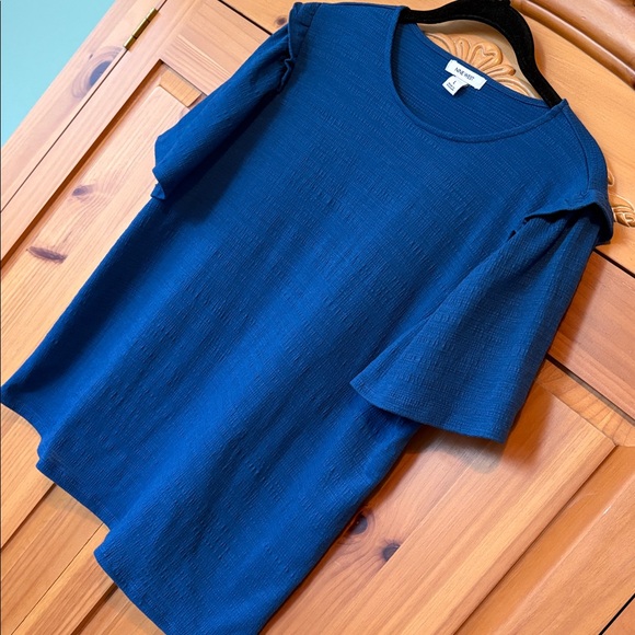 🌟HP🌟Nine West Ruffle Sleeve Top - Picture 2 of 8